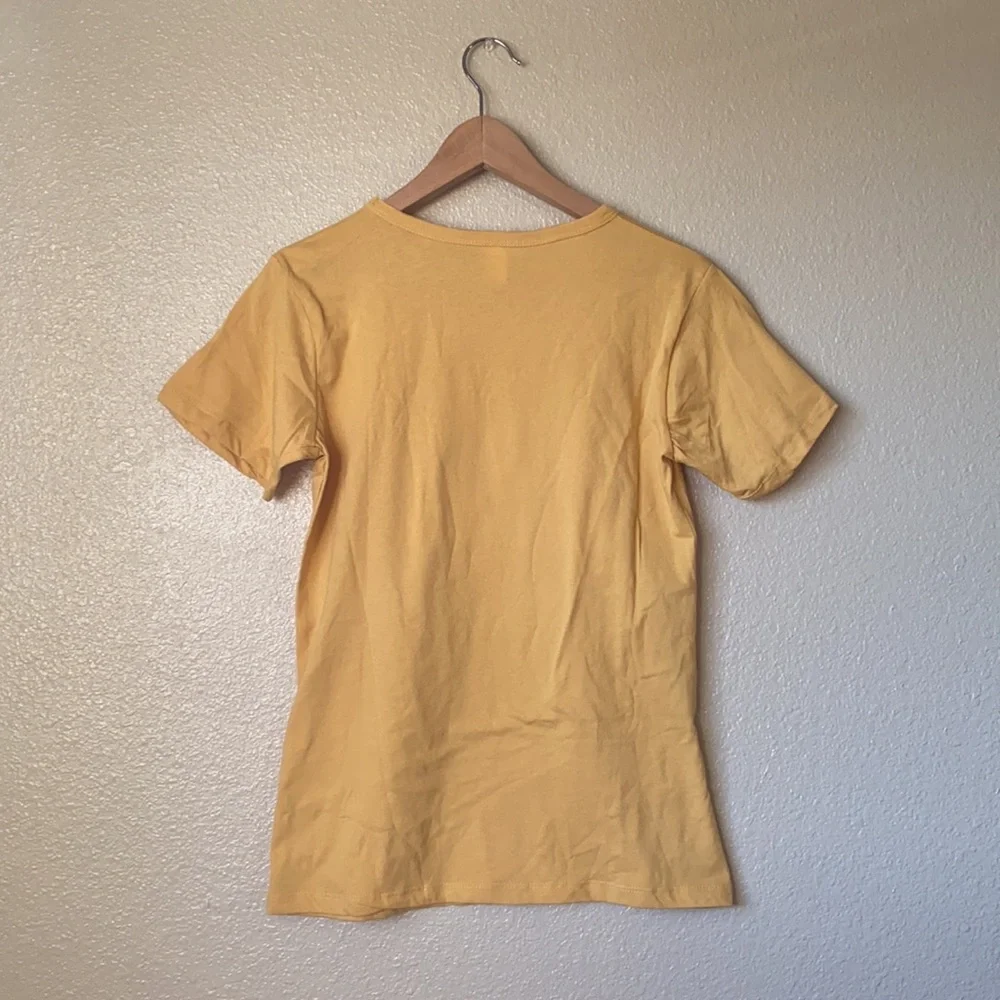 Be The Change Daisy Graphic Yellow Tee- M - Picture 5 of 6